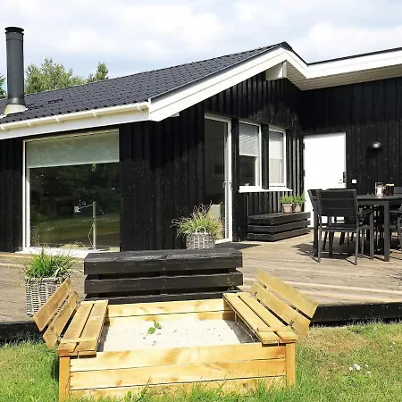 Holiday Lxxxvii Holiday home Hals
