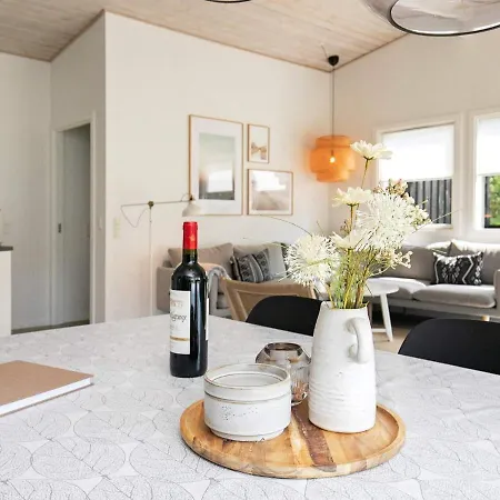 Holiday Lxxxvii Holiday home Hals